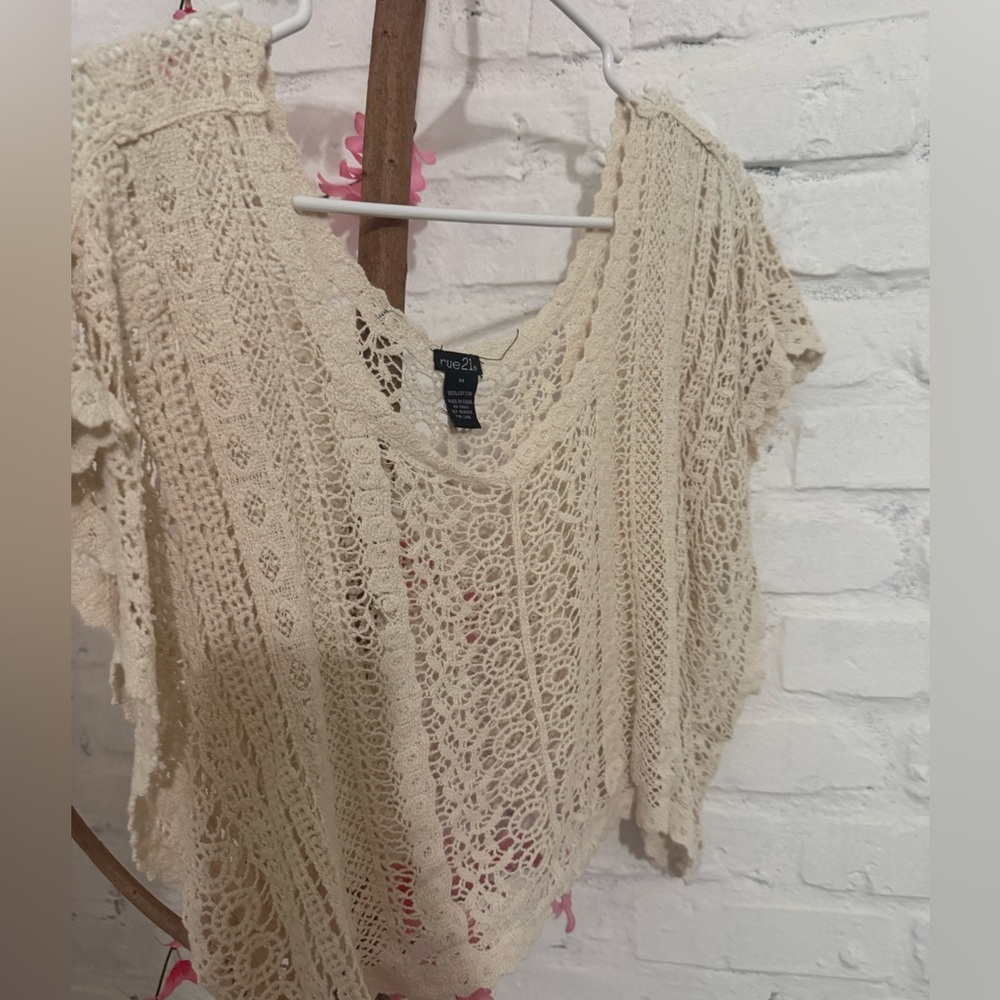 Rue21 Ivory Crochet Lace Pullover